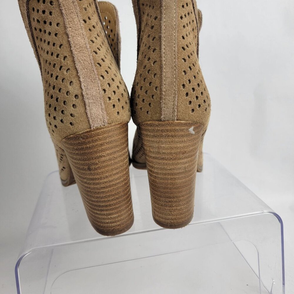 Lucky Brand Larise Womens 7 Perforated Suede Slit Notched Booties Tan Peep‎ Toe - Picture 8 of 13